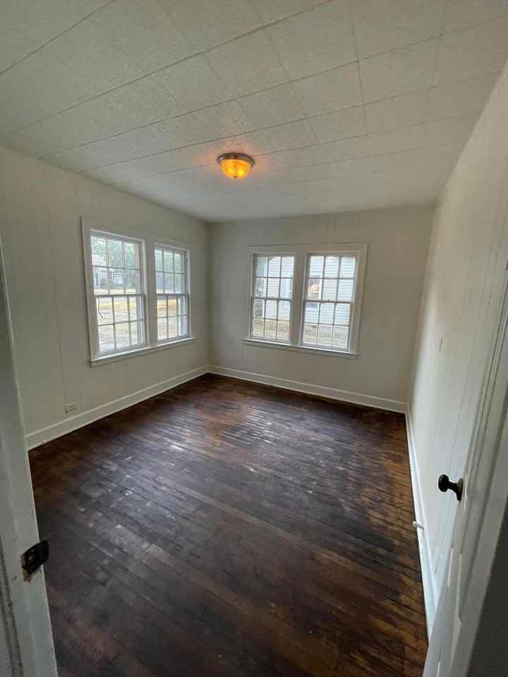 816 11th Ave Nw - Photo 6 of 6