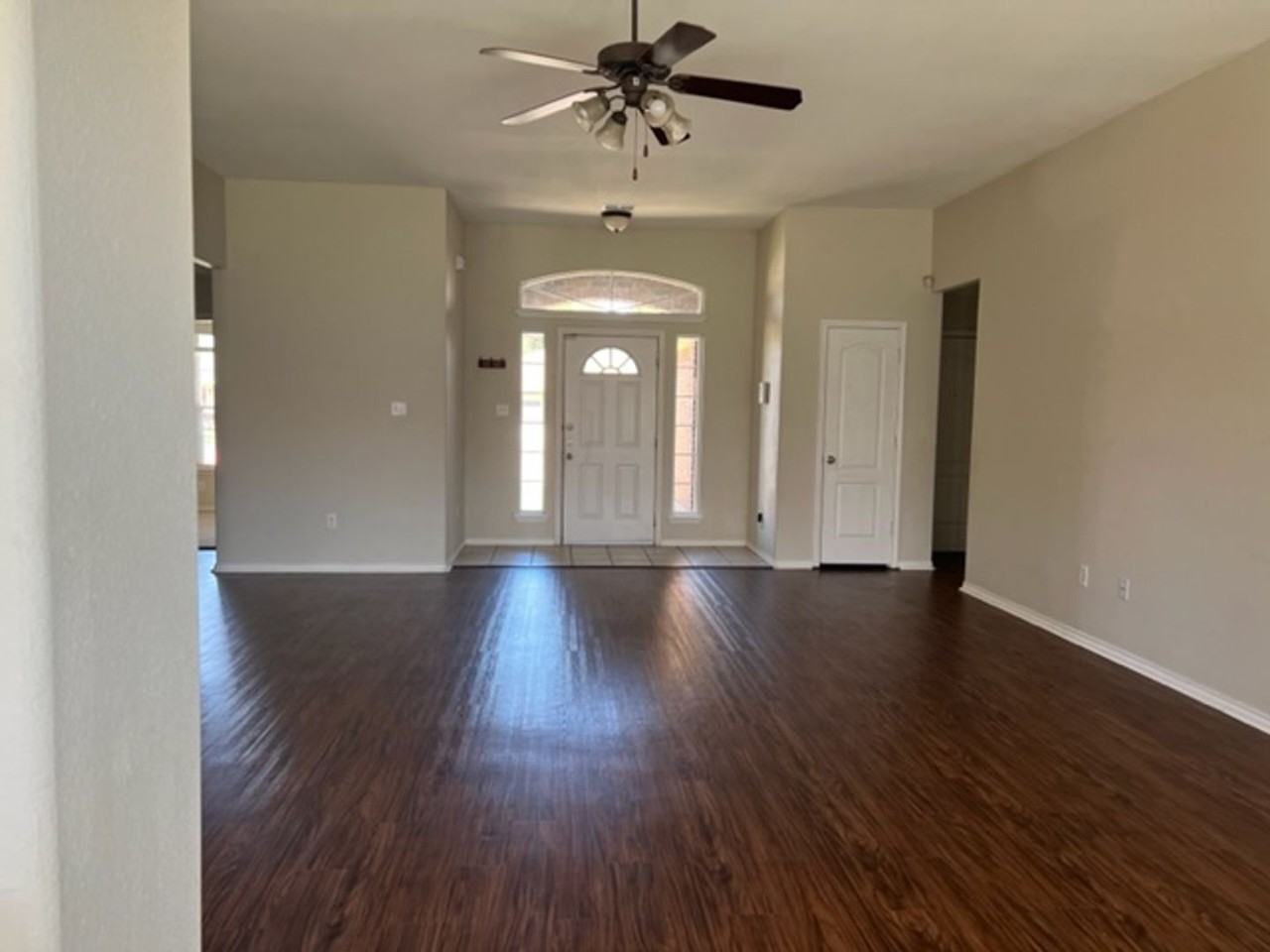 6609 Dundee St - Photo 3 of 17