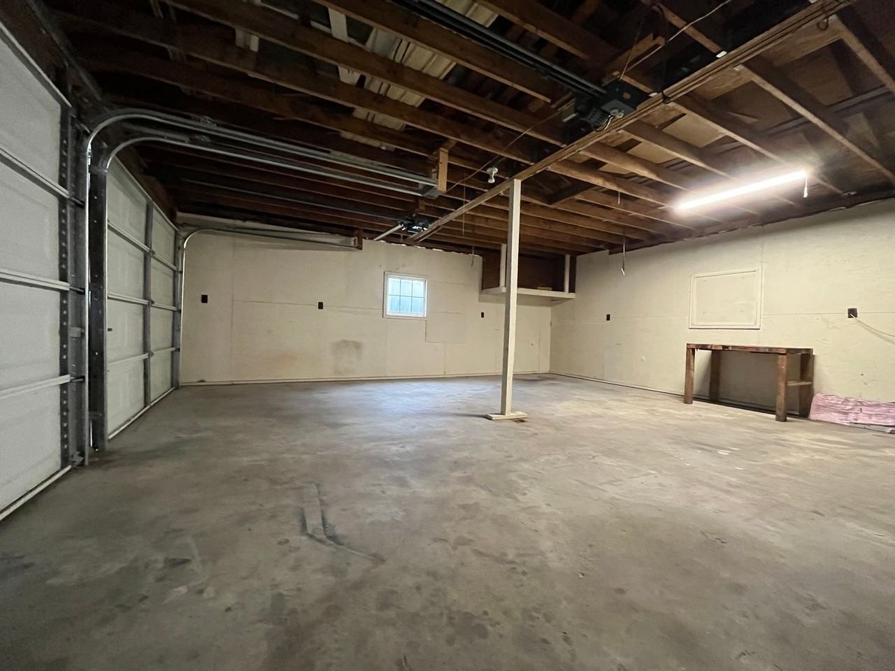 912 W Winona Ave - Photo 2 of 18