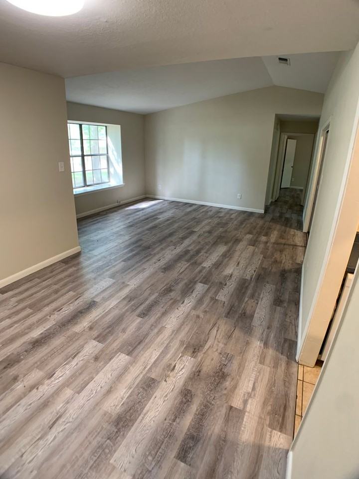 210 King Ave - Photo 2 of 21