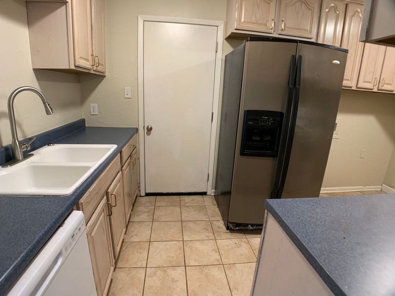 210 King Ave - Photo 3 of 21
