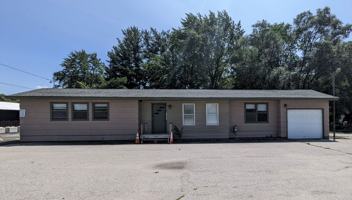 featured image of 4505 E Apple Ave