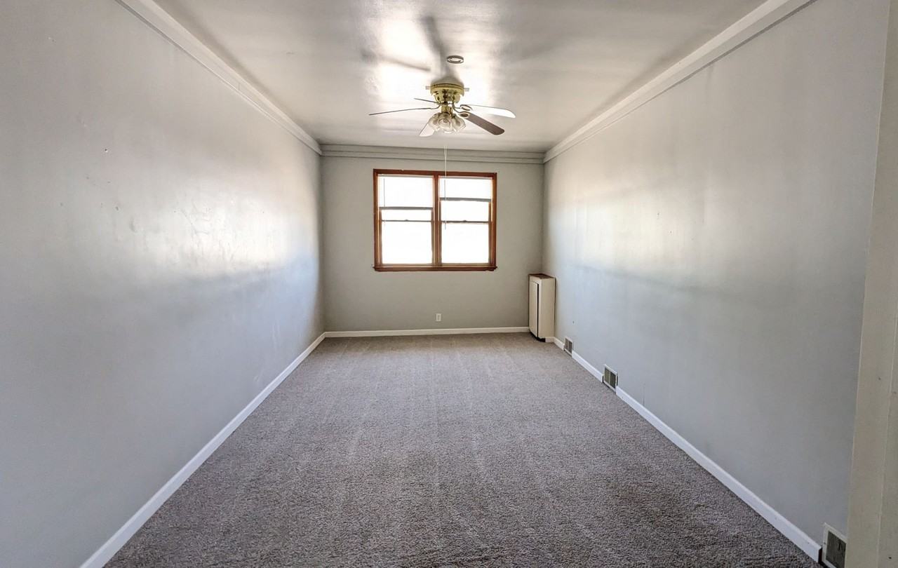 4505 E Apple Ave - Photo 6 of 12