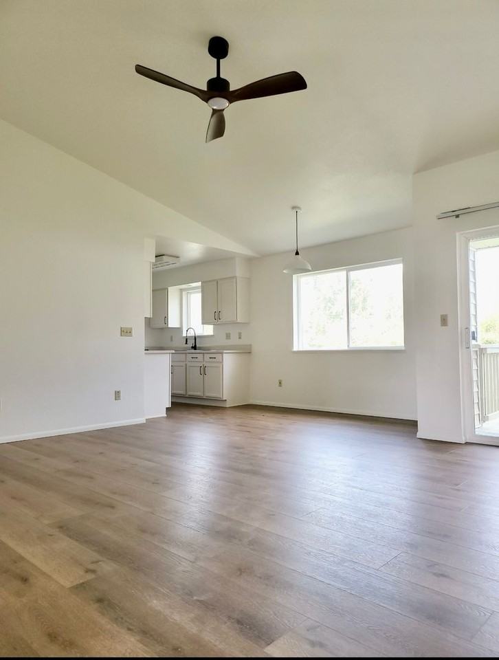 5429 Glenridge Way - Photo 3 of 27