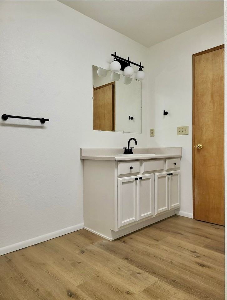 5429 Glenridge Way - Photo 2 of 27