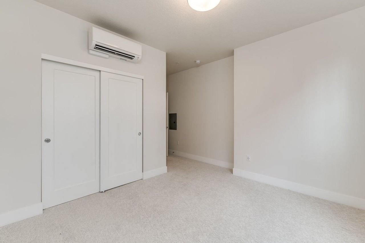 4060 N Montana Ave - Photo 6 of 12