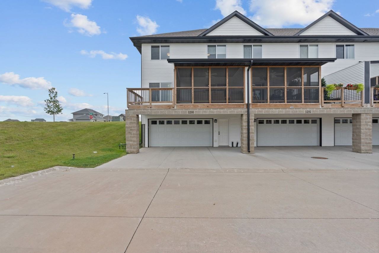 1200 Ronald Way - Photo 3 of 38