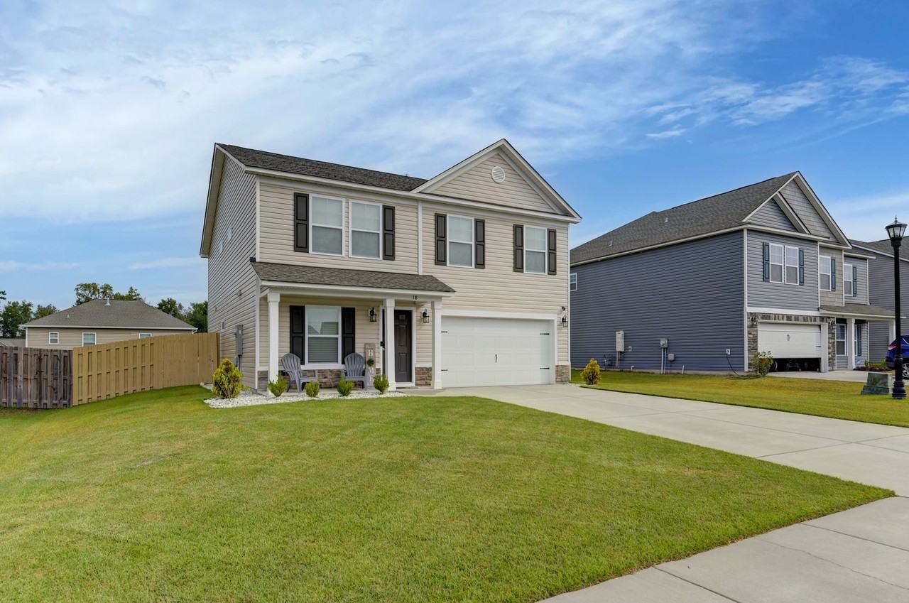 18 Manchurian Ct - Photo 2 of 45