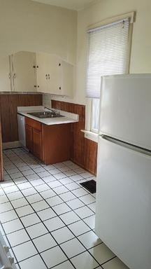 2137 Waldeck Ave - Photo 7 of 13