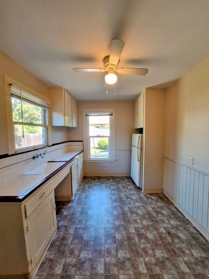 BUEN95 - Photo 3 of 21