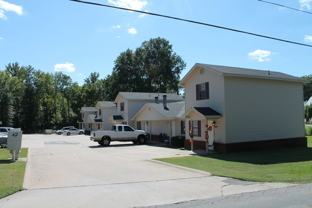 Ash Street Apartments - Photo 1 of 1