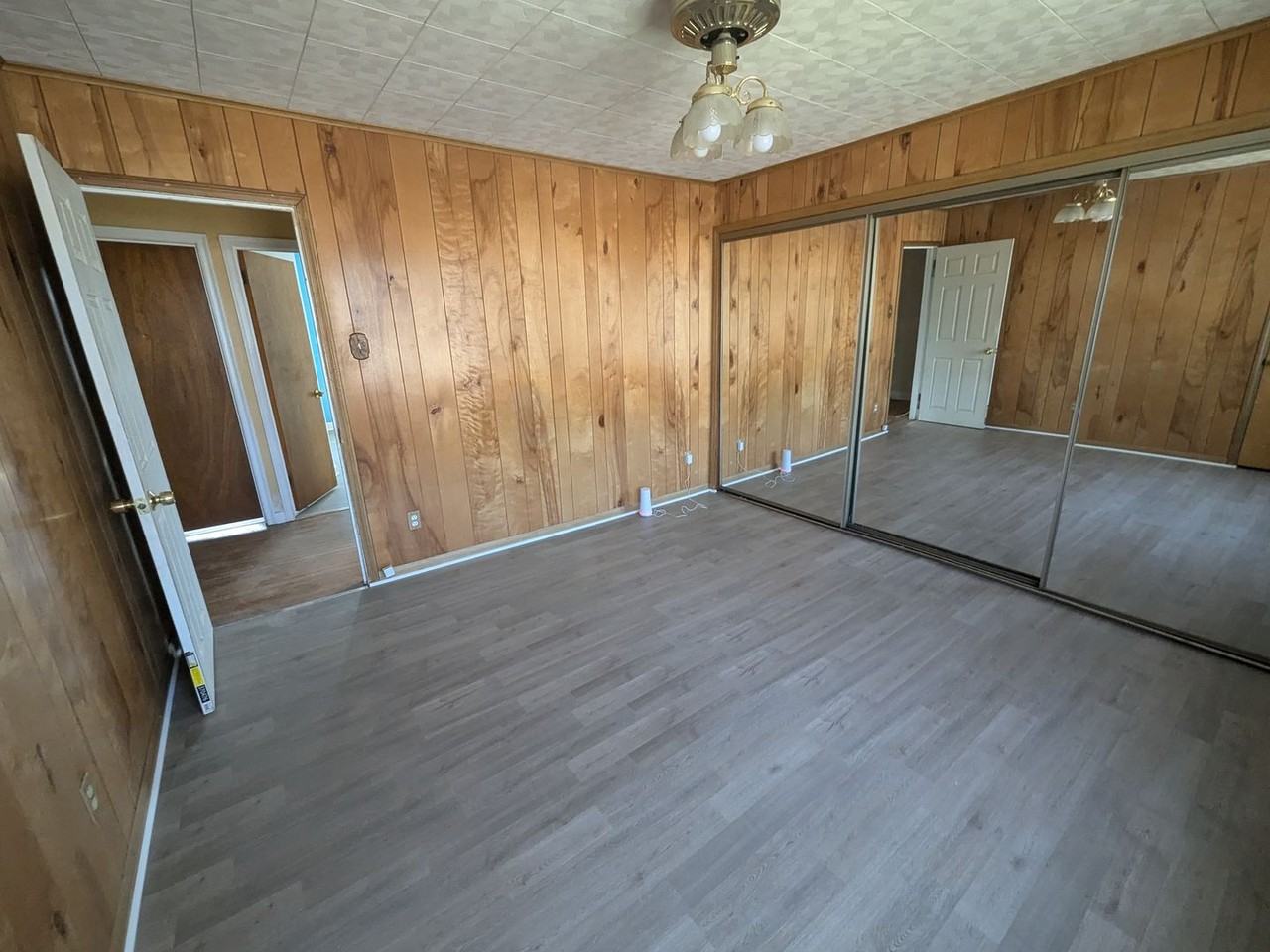 6139 Belden St - Photo 2 of 7