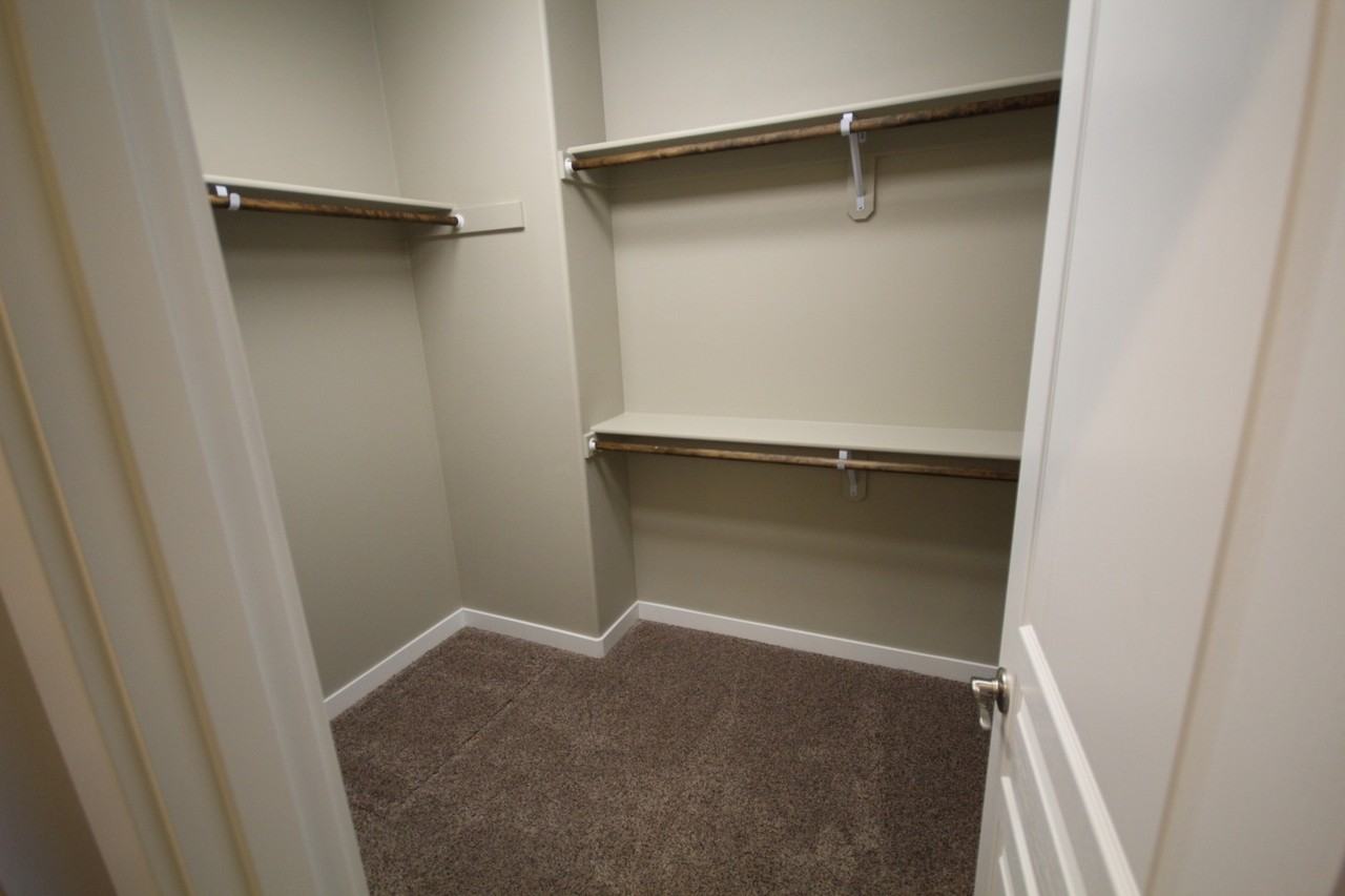 1758 Ne Janice Way - Photo 7 of 15