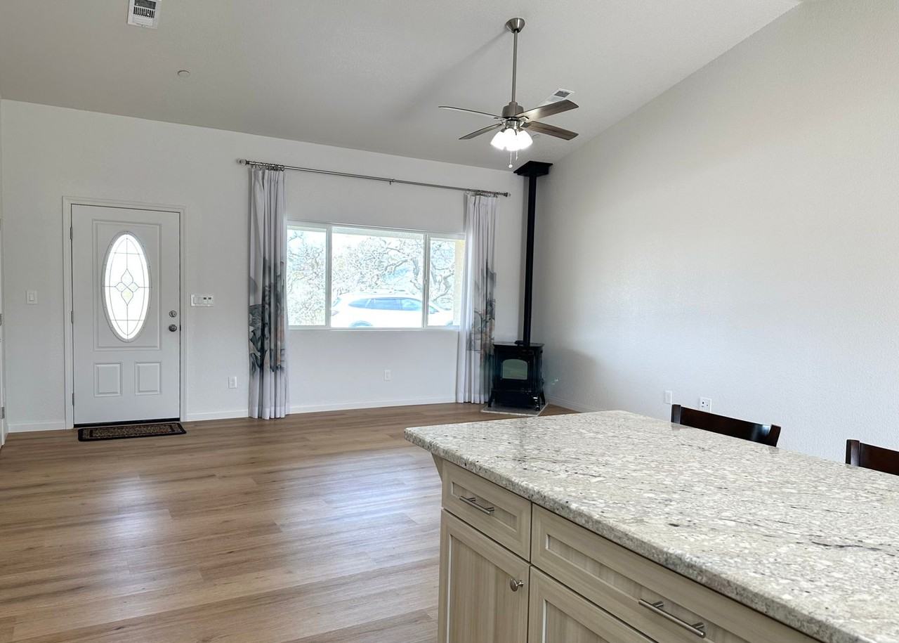 30205 Piebald Ct - Photo 2 of 15