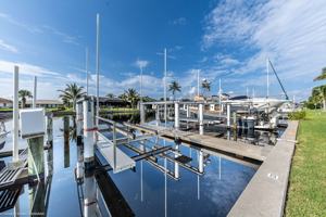 featured image of 2521 W Marion Ave #311