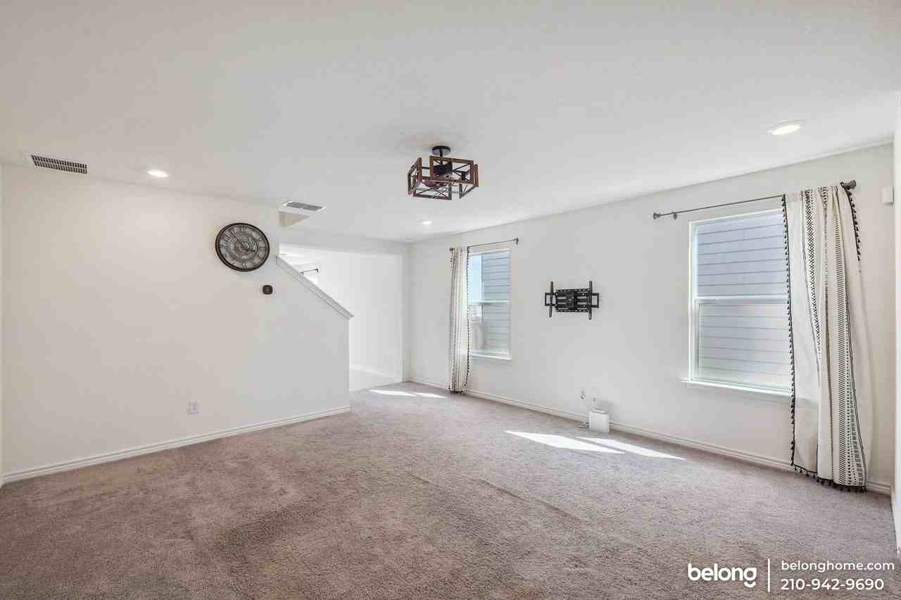 4806 Ocean Wave - Photo 5 of 26