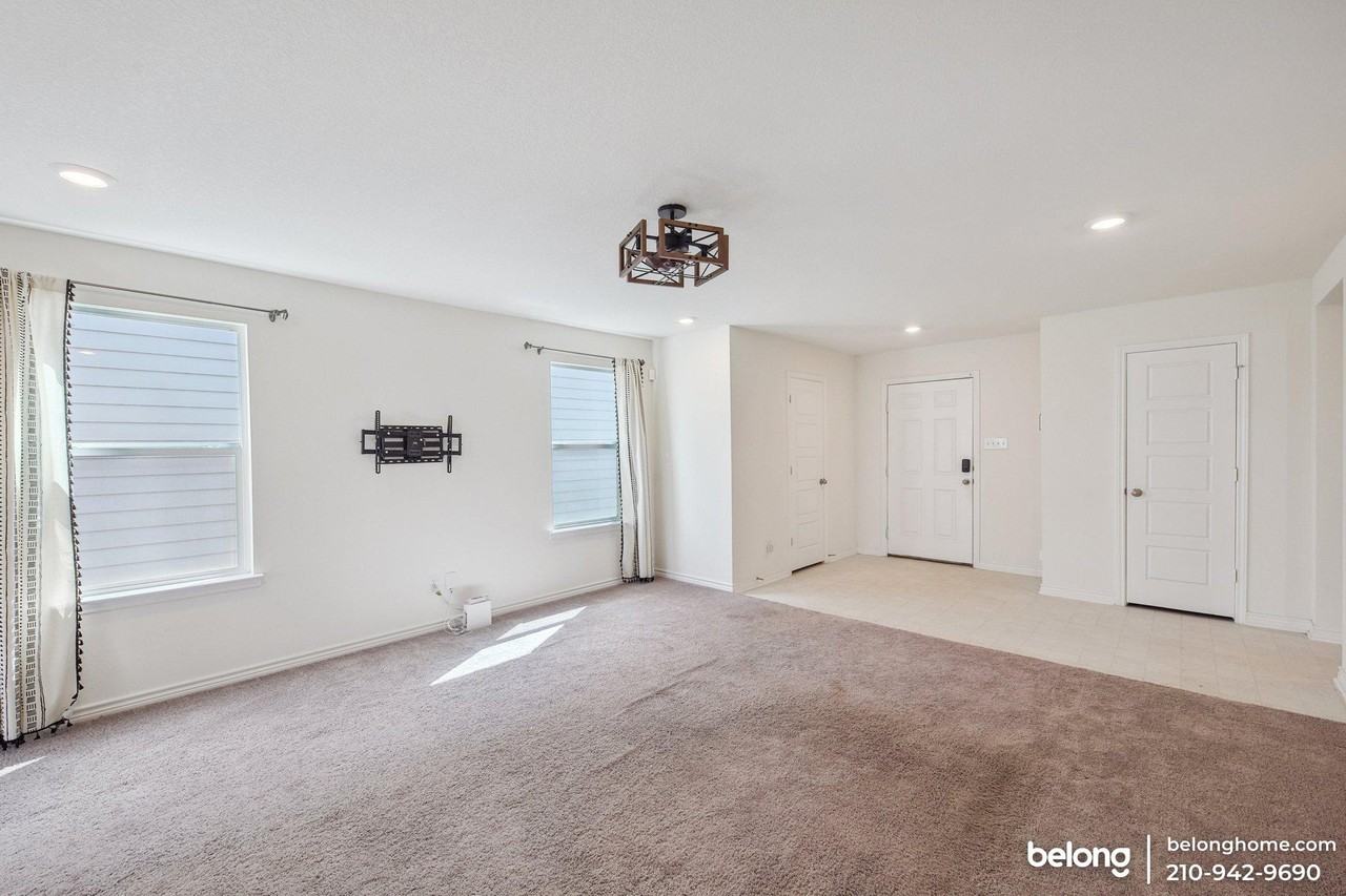 4806 Ocean Wave - Photo 6 of 26