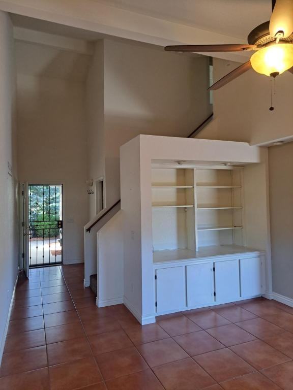 3100 N Joy Ln - Photo 3 of 18