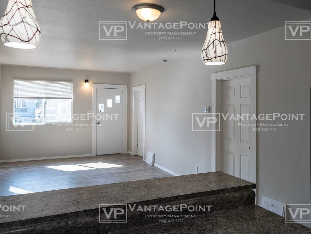 3106 Hall Ave - Photo 2 of 12