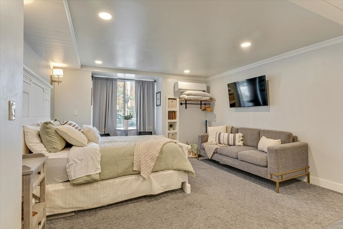 2105 Prospector Ave #208 - Photo 3 of 50