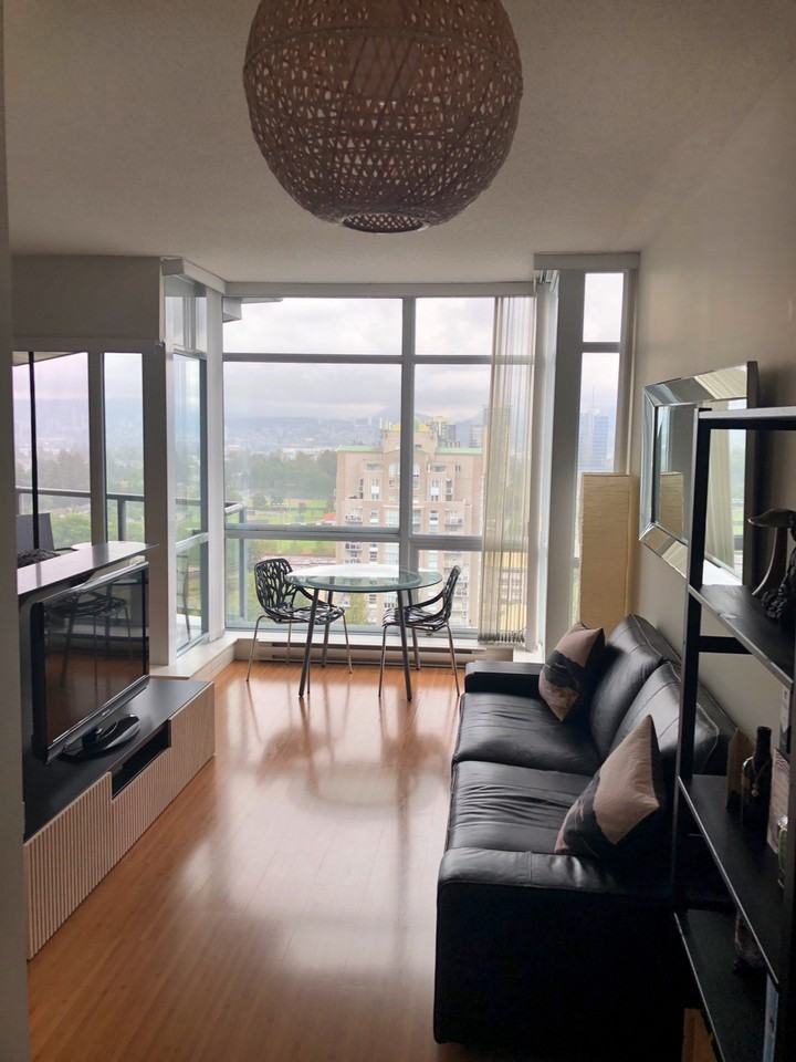 10455 University Dr - Photo 4 of 10