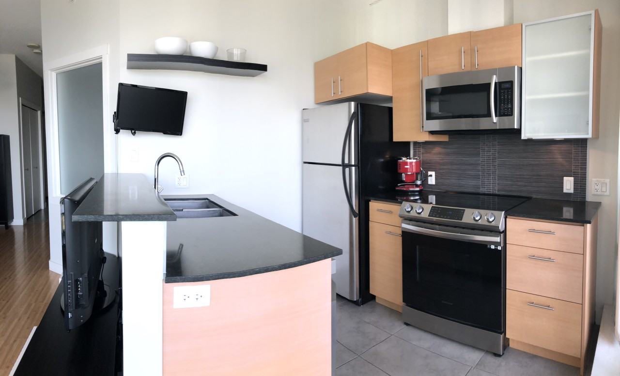 10455 University Dr - Photo 5 of 10