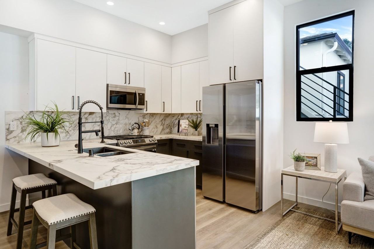 2041 Diamond St - Photo 3 of 18