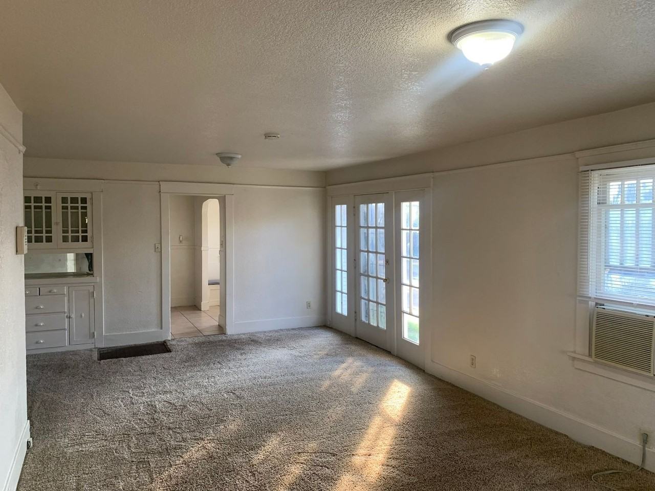 158 James St - Photo 3 of 15