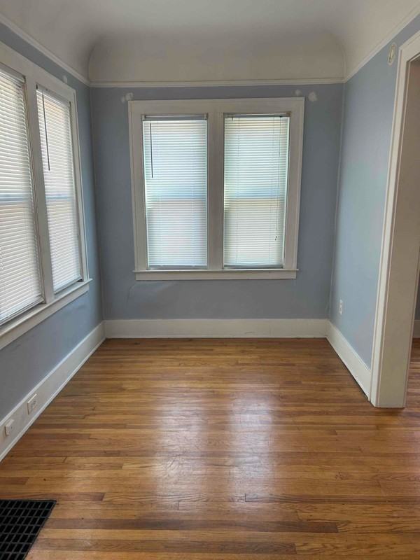 110 Trowbridge St Ne #A - Photo 2 of 23