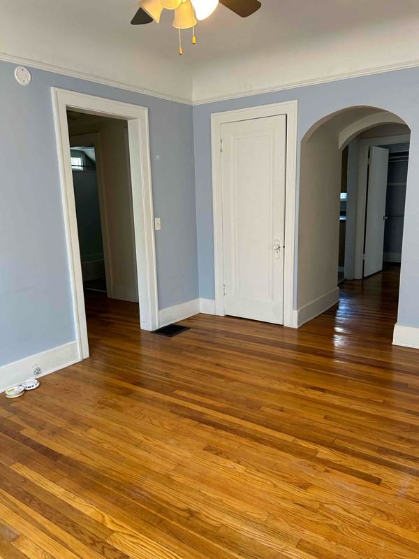 110 Trowbridge St Ne #A - Photo 4 of 23