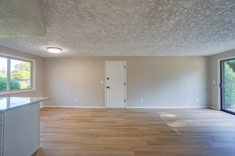 6206 Nw Cherry St - Photo 2 of 18