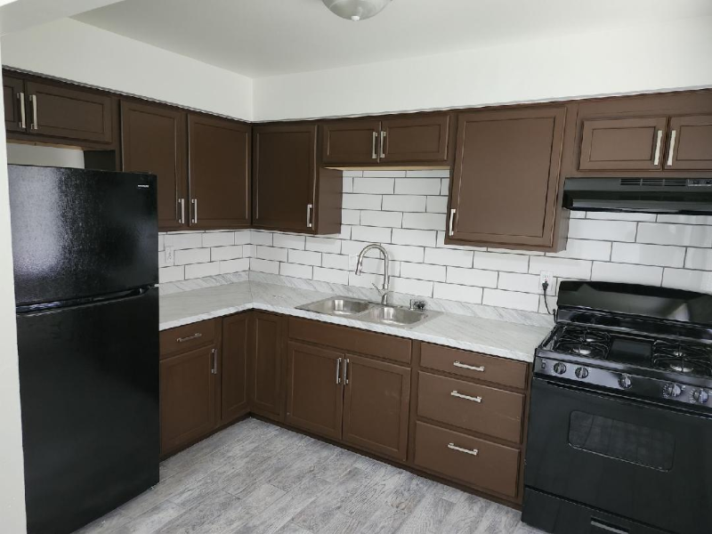 4539 N 84th St #3 - Photo 3 of 16