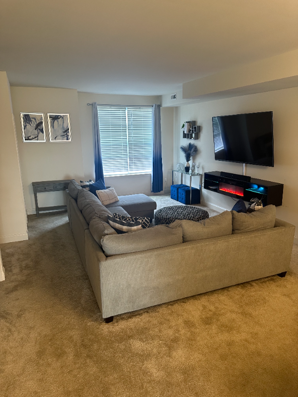 1414 Carrick Ct - Photo 2 of 8