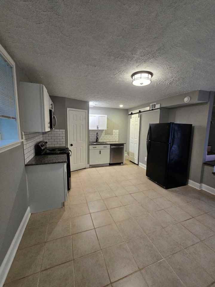 2963 Redwine Road - Photo 3 of 6