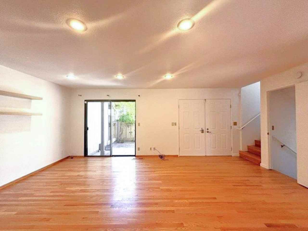 38408 Redwood Ter - Photo 3 of 33