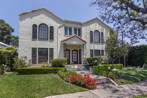 featured image of 4015 Edenhurst Ave #4015