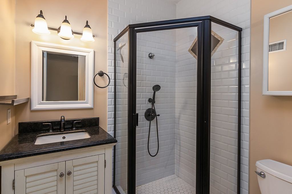 4015 Edenhurst Ave #4015 - Photo 7 of 9