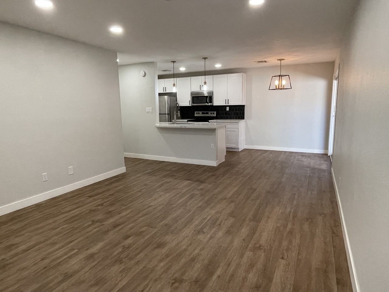 1111 North 84th Place #1111 - Photo 4 of 32