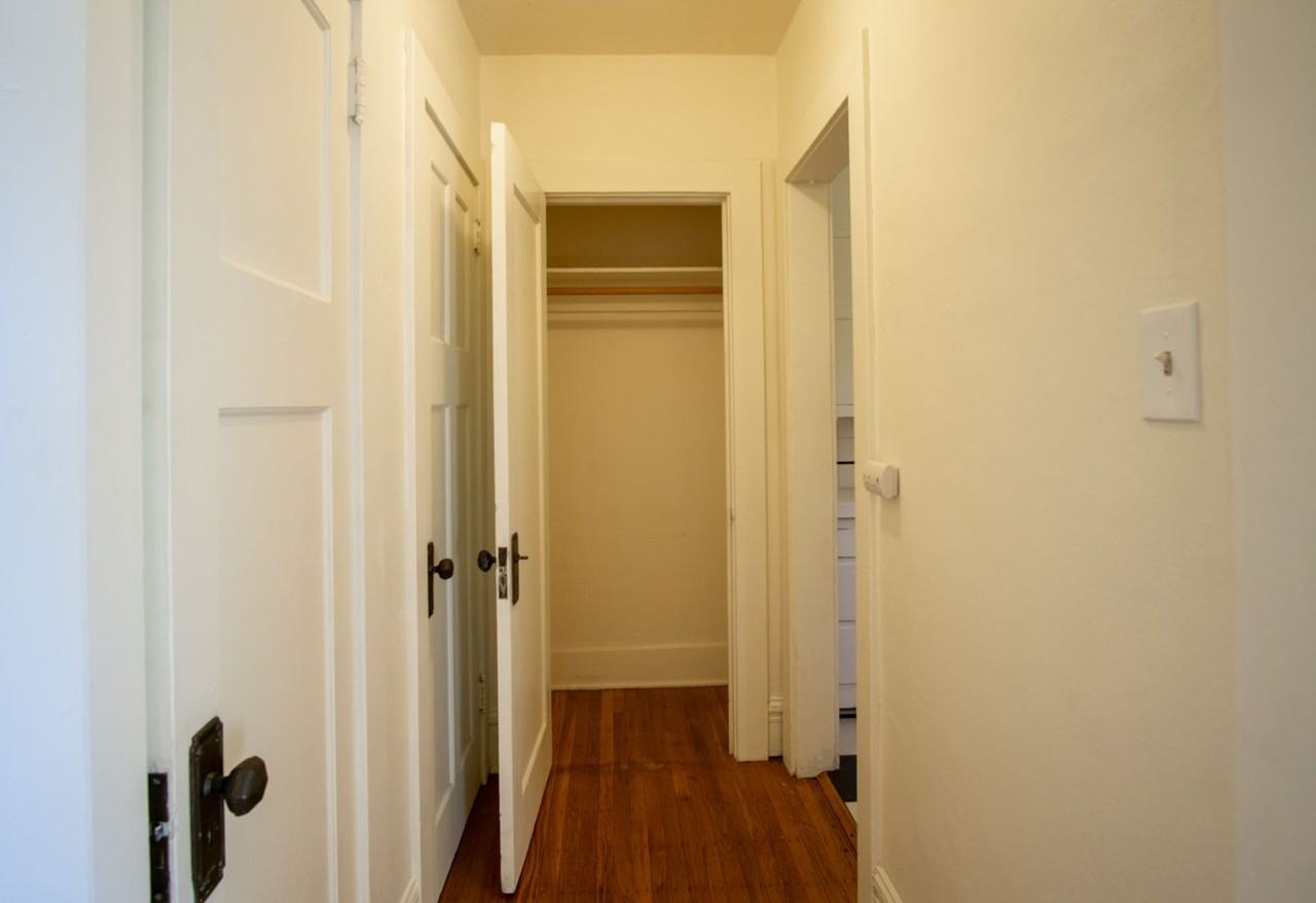 193 - Belle Court - Photo 5 of 17