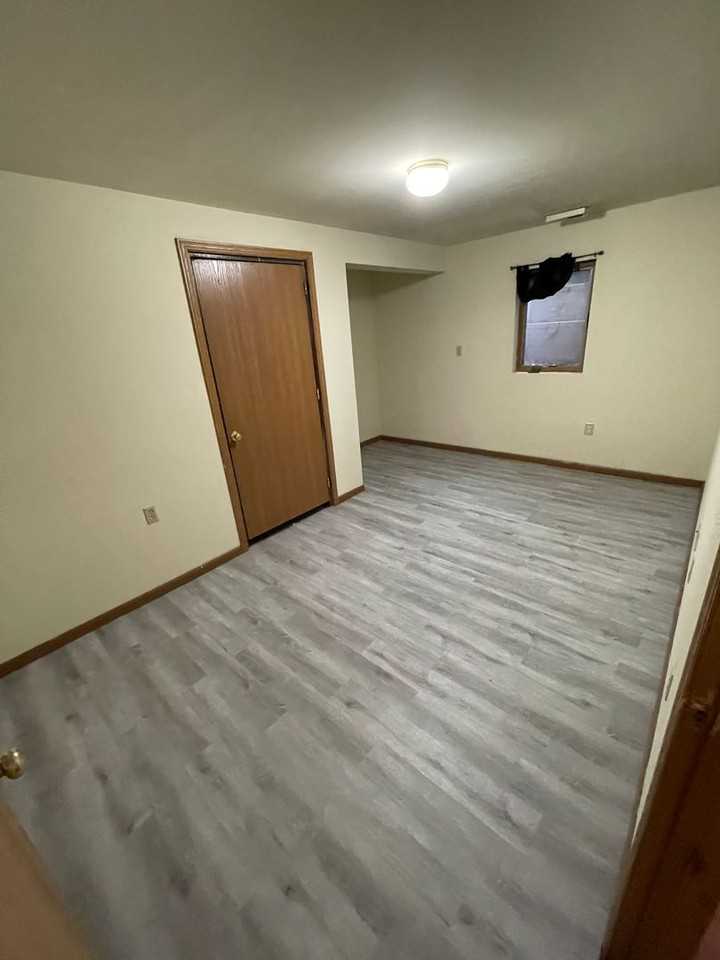 (26) 1892 Indianola - Photo 4 of 48