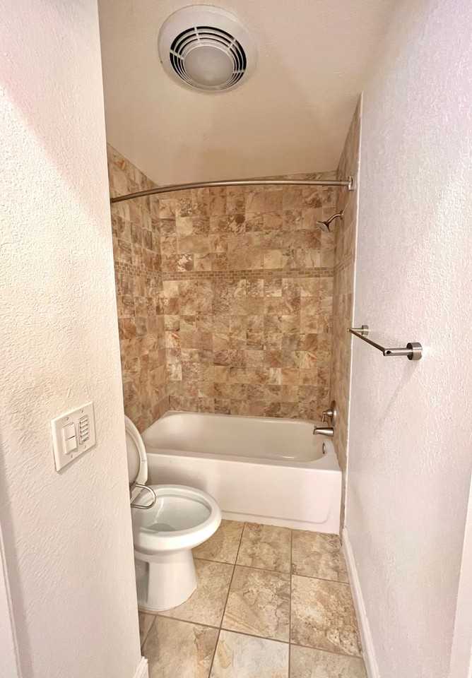 Brush Creek Townhomes - Photo 7 of 29