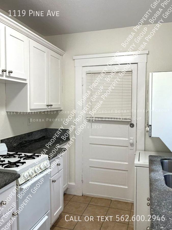 1119 Pine Ave - Photo 3 of 5