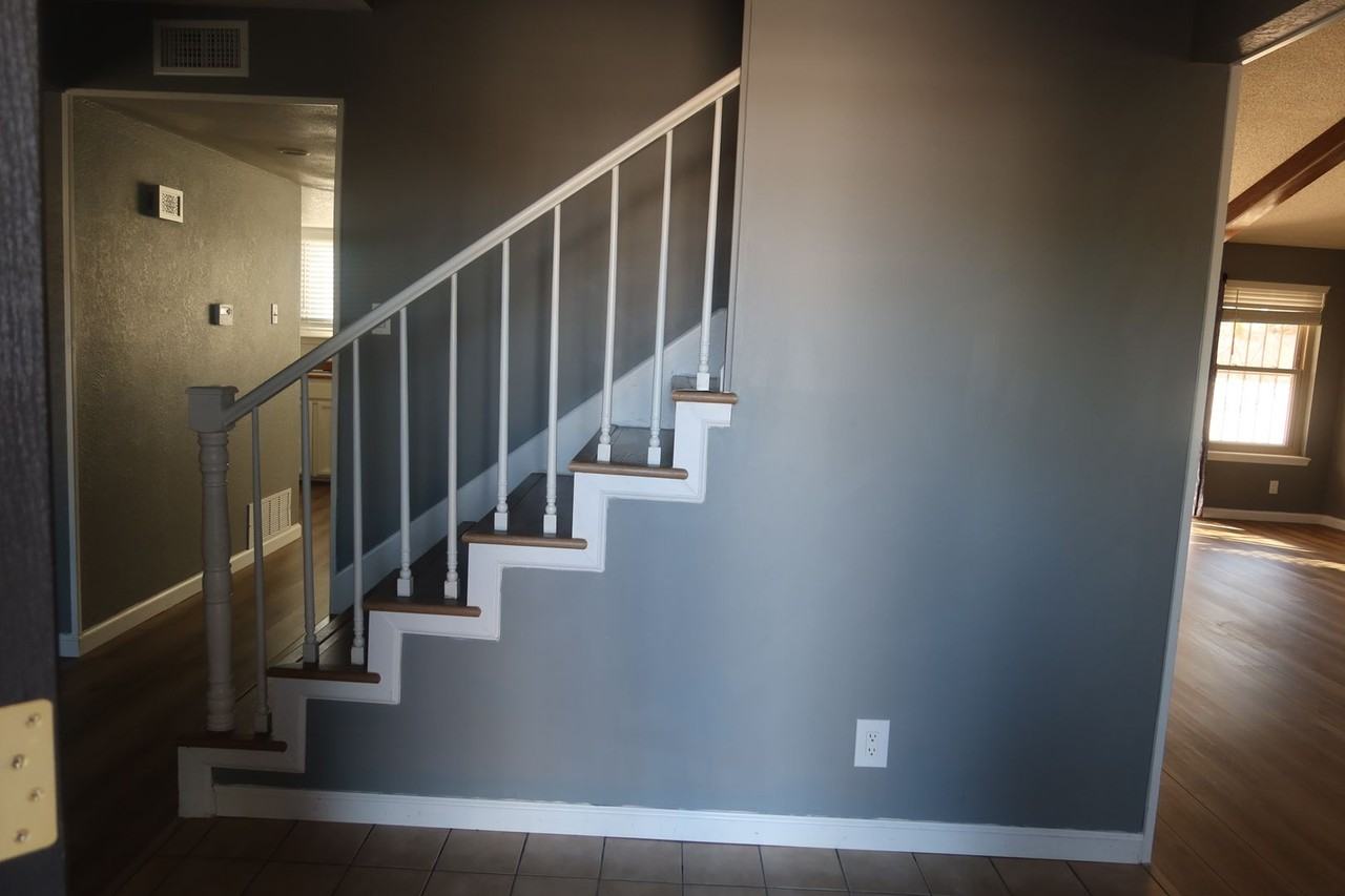 6604 Amposta Dr - Photo 2 of 26