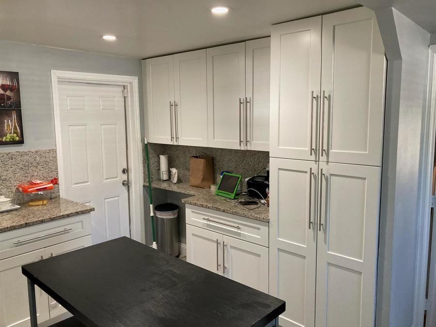 5690 Forest Hill Blvd - Photo 3 of 9