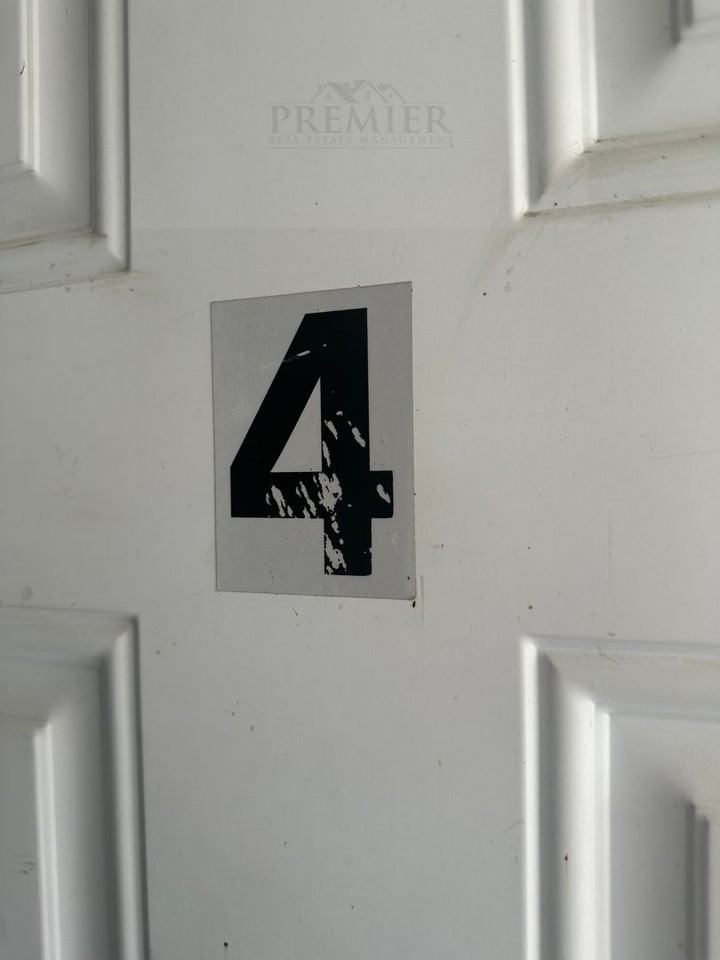 302 W Montgomery St #4 - Photo 2 of 13