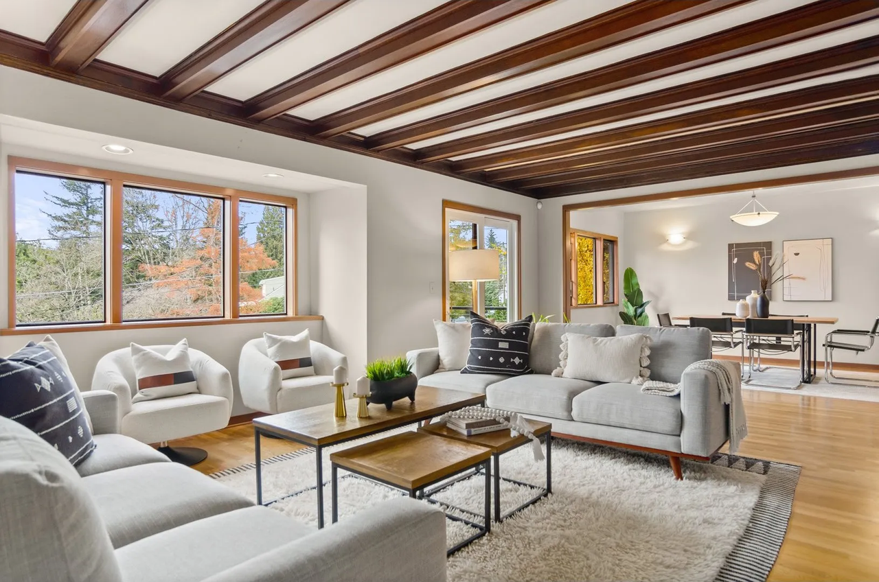 3900 Southwest Hillsdale Avenue - Photo 4 of 30