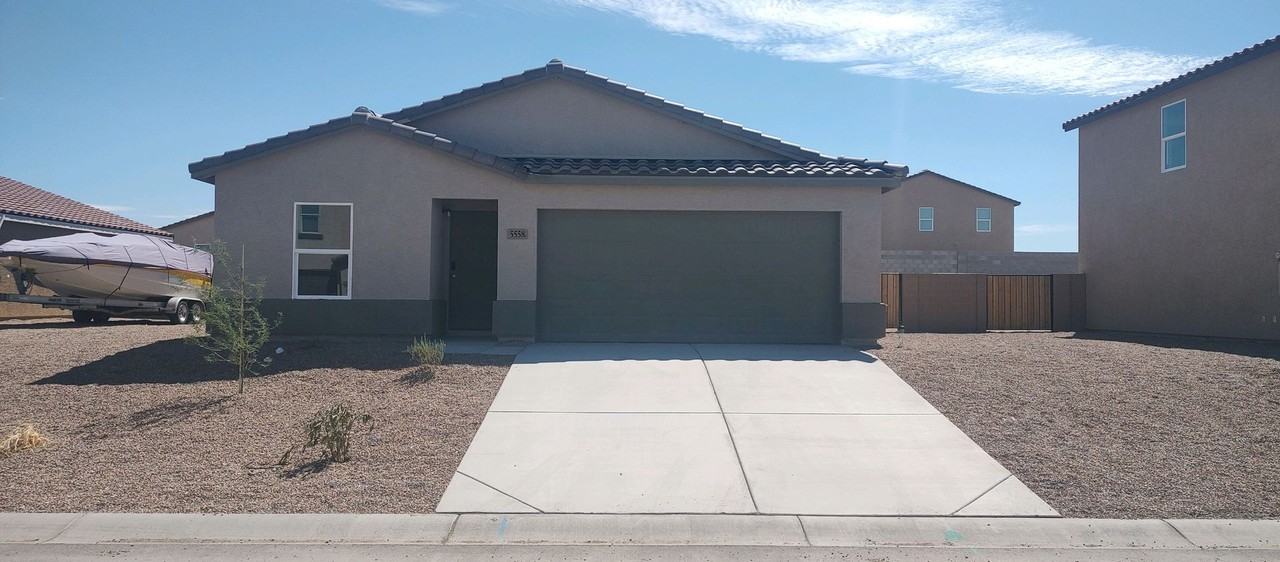 5558 5558 E Glacier Creek, Fort Mohave, AZ 86426 3 Bedroom Apartment