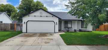 featured image of 1463 W Mchenry St