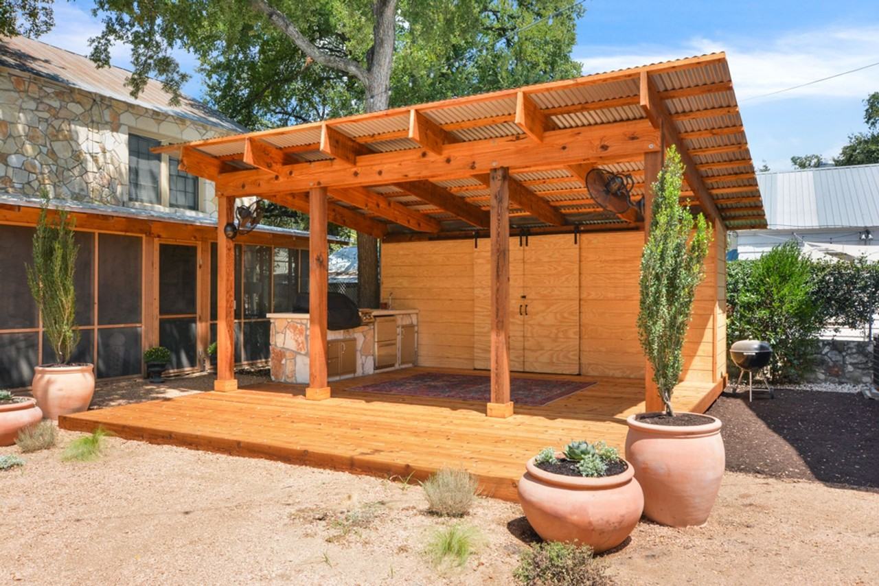 612 Cliff Dr - Photo 3 of 25