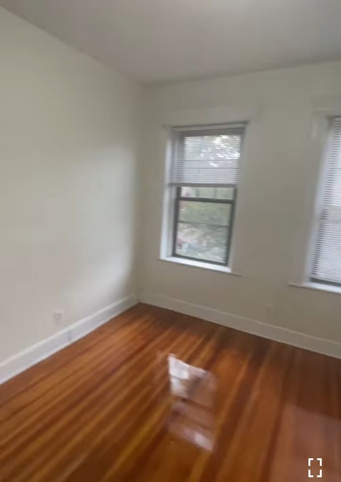 1410 Commonwealth Ave - Photo 7 of 12